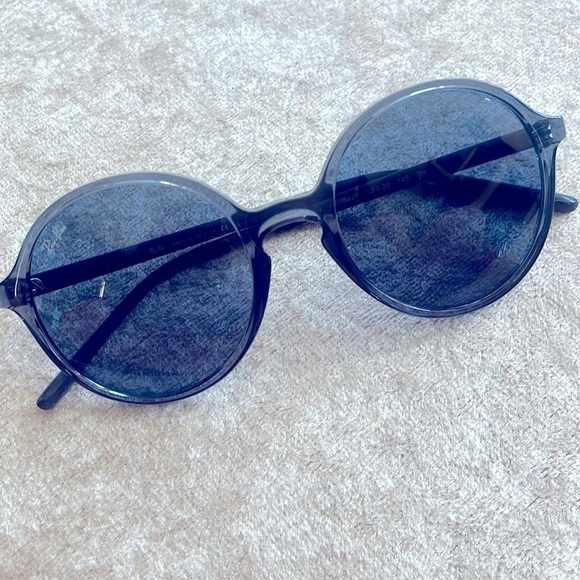 NWOT Ray-Ban Retro 60s Round Frames Translucent Blue Sunglasses - Picture 1 of 15